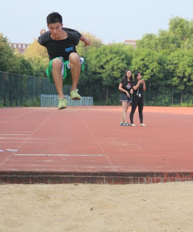 三级跳比赛 伟德国际victor1946