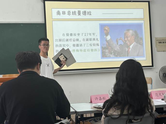 2ba412051a5179db06fa62420a7f92b6_